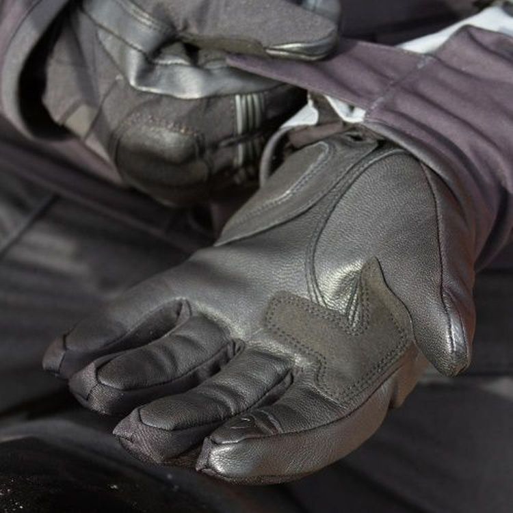 Merlin Summit Touring Heated D30 Glove - Black